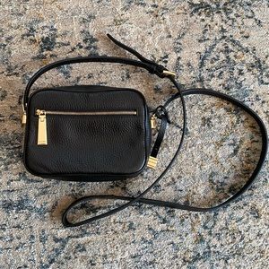 Black Leather Crossbody Tommy Hilfiger